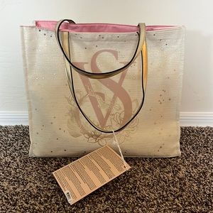 Brand new, never used Victoria Secret large tote